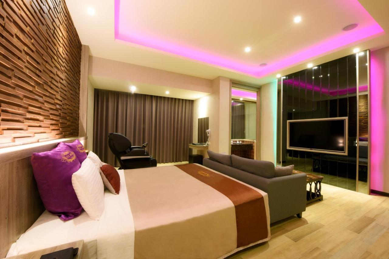Purple Rainbow Motel Taipei Esterno foto