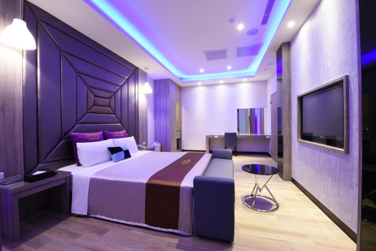 Purple Rainbow Motel Taipei Esterno foto