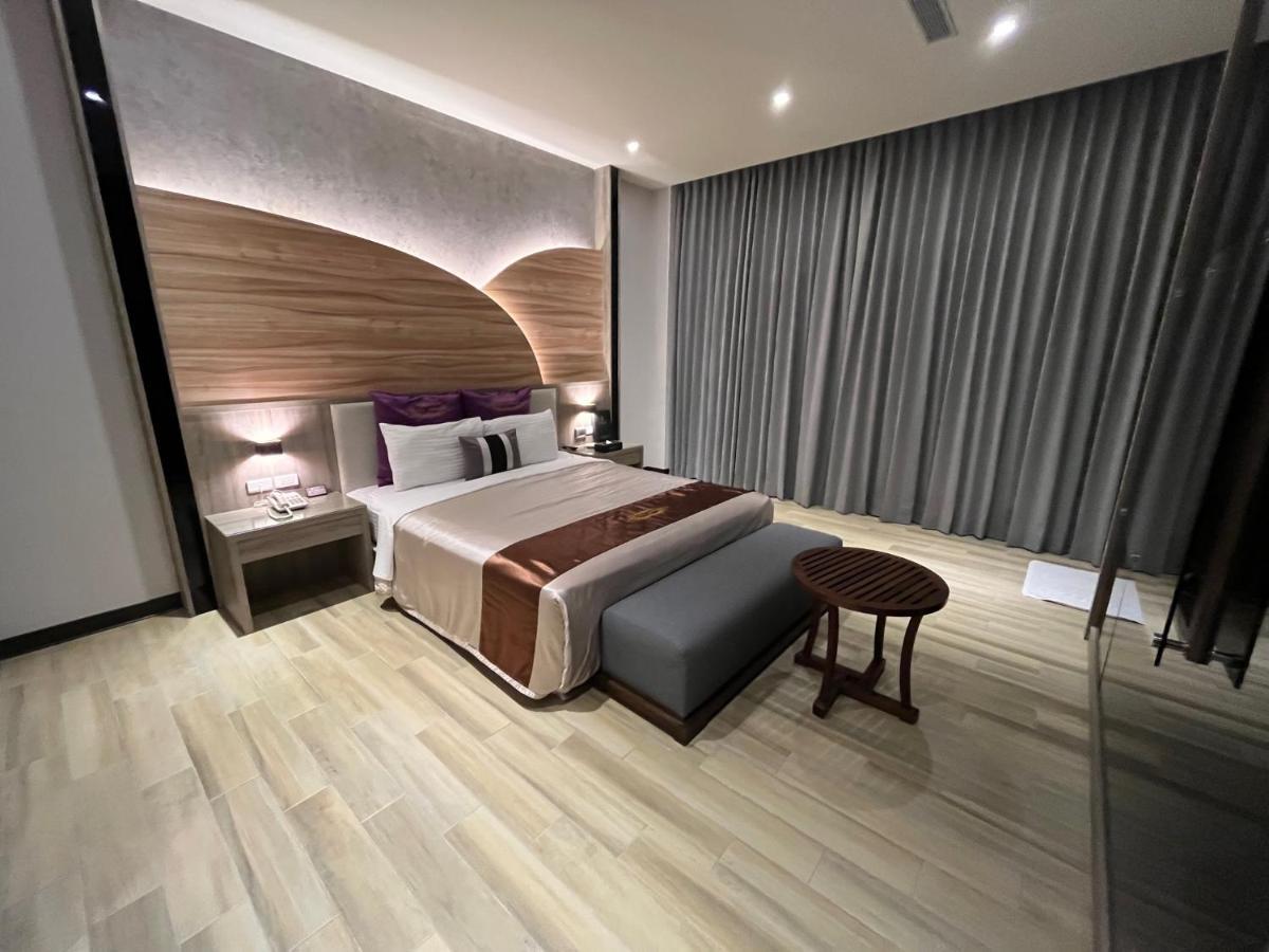 Purple Rainbow Motel Taipei Esterno foto