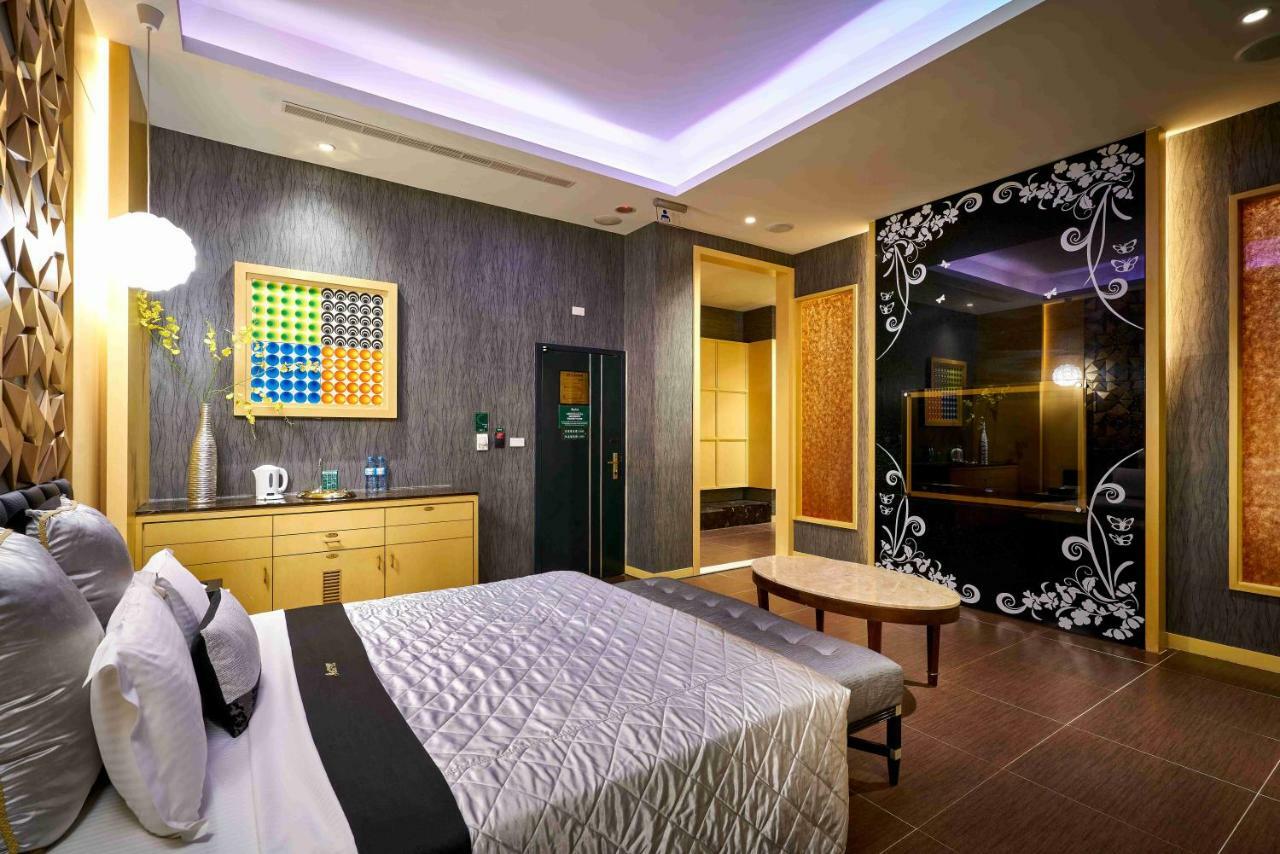 Purple Rainbow Motel Taipei Esterno foto